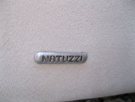 natuzzibezs3.jpg natuzzibezs3.jpg